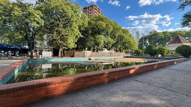 Marcha atrás con la remoción de la fuente de la Plaza Colón: el municipio revisa el proyecto tras los reclamos. Foto: Facebook Alejandro Damianovich