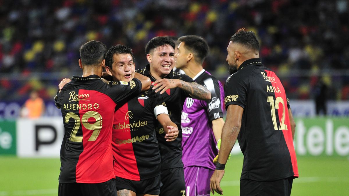 Penarol vs Colon de Santa Fe prediction, preview, team news and more, Copa  Libertadores 2021-22