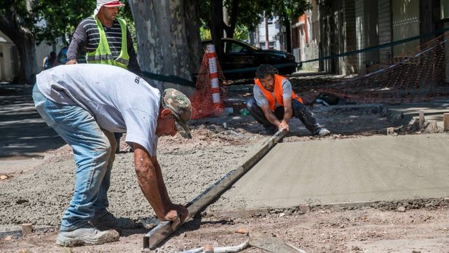 Cómo son las nuevas veredas de hormigón que comenzaron a construirse en Rosario