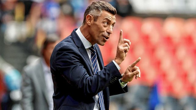 Pedro Caixinha sería el nuevo técnico de Talleres