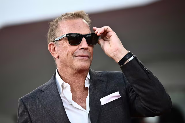 Una vecina de General Madariaga fue estafada por un usuario de redes sociales que se hizo pasar por Kevin Costner