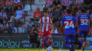 Boca busca potenciar su plantel y habría preguntado por Kevin Zenón