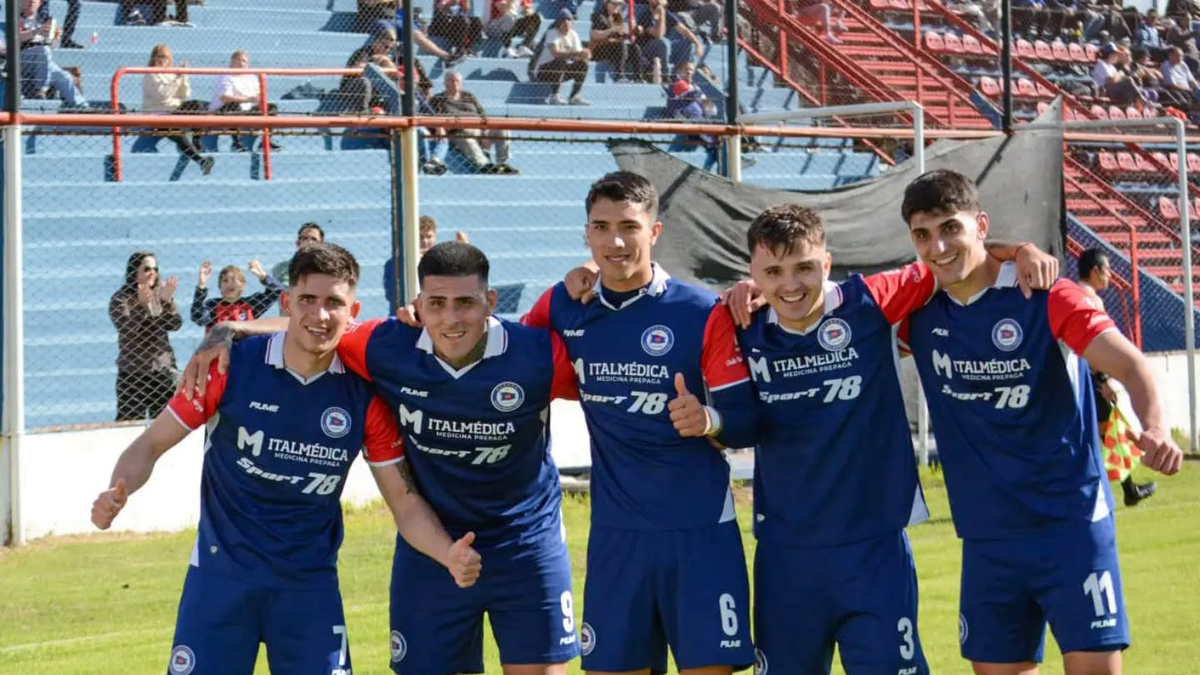 Primera C: Central Córdoba le ganó Sportivo Barracas y quedó cerca del Reducido
