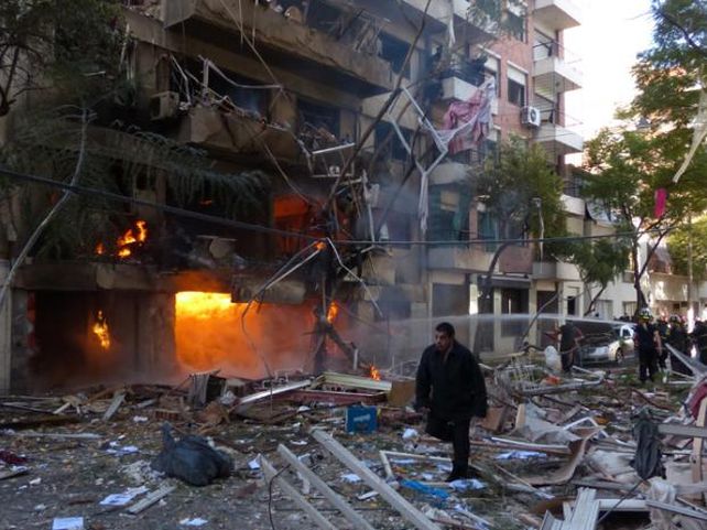 Explosión. La tragedia de calle Salta dejó 22 víctimas fatales y cuantiosas pérdidas materiales. (Foto de archivo)