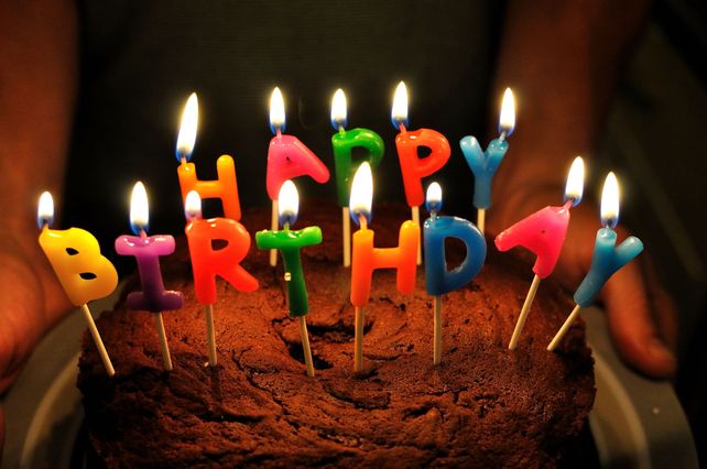 Un juez resolvió que Cumpleaños feliz sea de dominio público y Warner debe devolver 14 millones