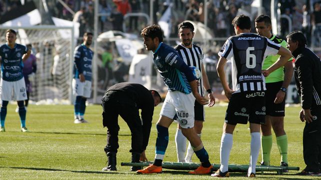 ¡Durísimo! Así le quedó el tobillo a Mauricio Asenjo