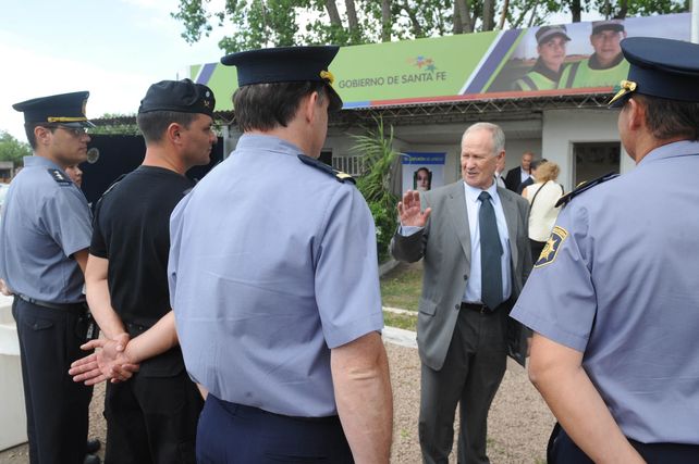 Rossi plantea recuperar el control político de la policía para garantizar la seguridad