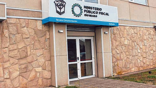 El fiscal Tomás Soto formuló los cargos contra el estudiante de 18 años.