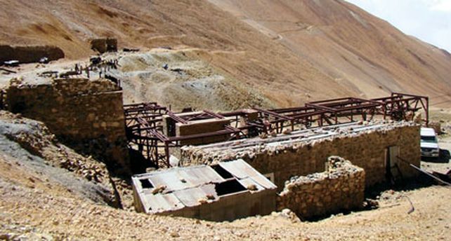 Salvan a una bi&oacute;loga que cay&oacute; en un precipicio de monta&ntilde;as riojanas