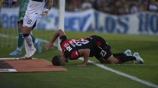 Ángelo Martino era considerado por el Ogro Fabbiani para jugar de lateral volante izquierdo, en el primer partido del DT en Newells.