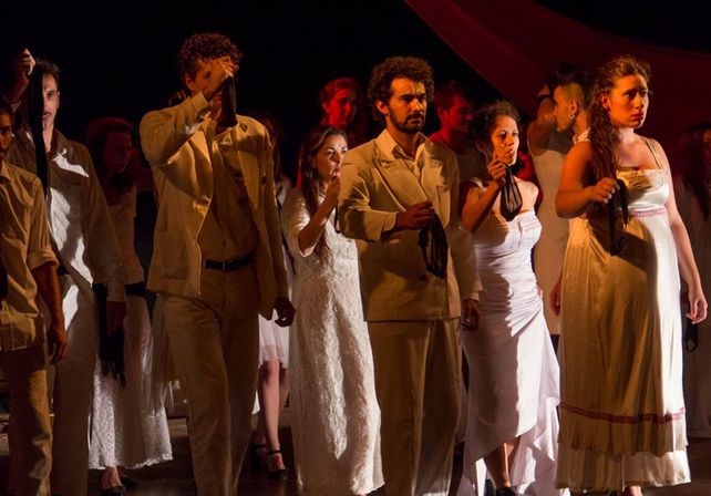 “Maldita Justicia, un estudio sobre la Orestíada de Esquilo” con la dirección de Ana Woolf