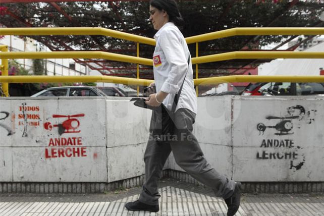 Aparecieron pintadas contra Lerche en varios puntos de la ciudad