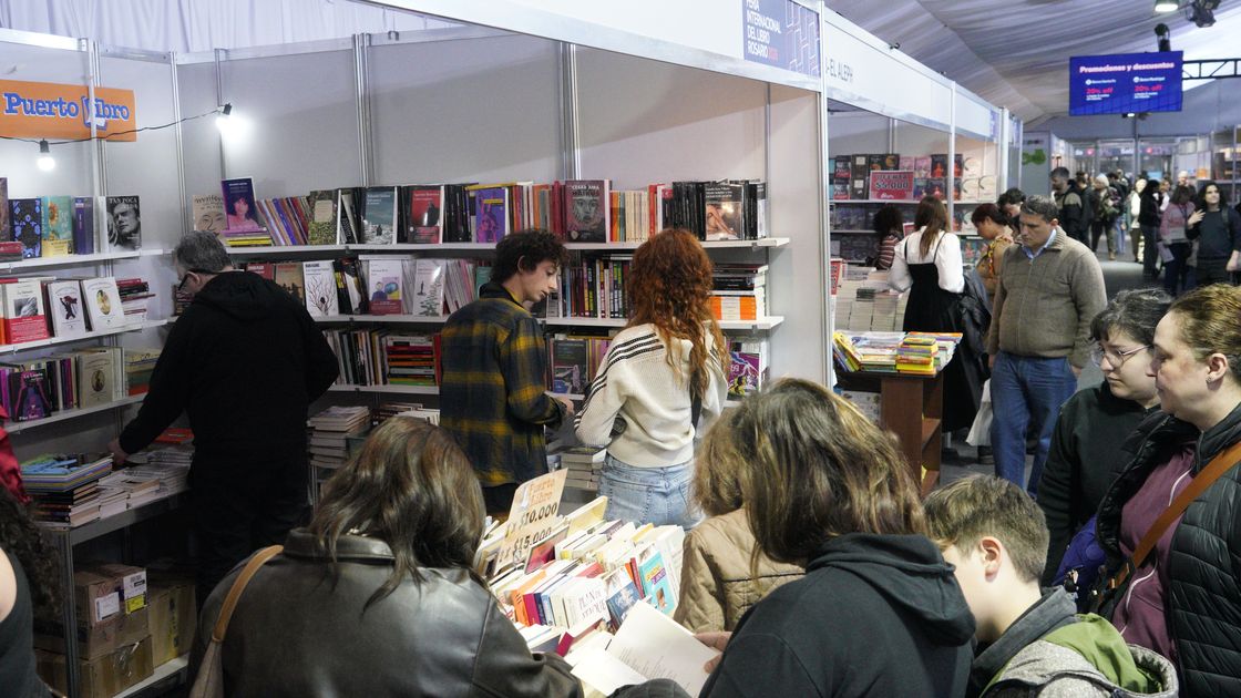 La Feria del Libro 2026 cuenta con muchas actividades en el Centro Cultura Fontanarrosa.