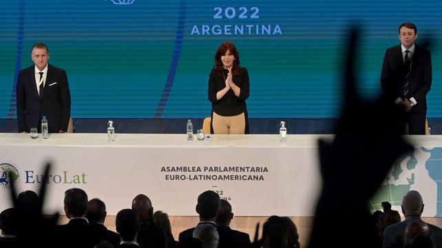 Cristina Fernández: Que te pongan la banda y te den el bastón no significa que tengas el poder