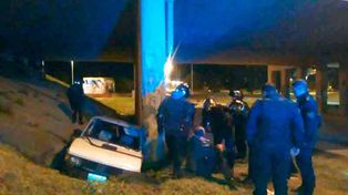 Un hombre fue hospitalizado tras chocar con su auto cerca del Túnel Subfluvial