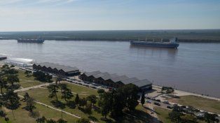 El gobierno adjudicó el control de la hidrovía a Jan de Nul-Servimagnus