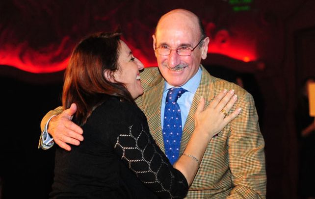 El prestigioso obstetra recibió un premio como personalidad destacada del Diario La Capital. Es un viejo amigo de la intendenta Mónica Fein.
