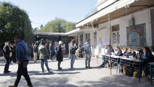 Un promedio de 78% del padrón concurrió a votar en estas PASO 2023. Federación fue el departamento con mayor concurrencia a las urnas con 90% del padrón&nbsp;