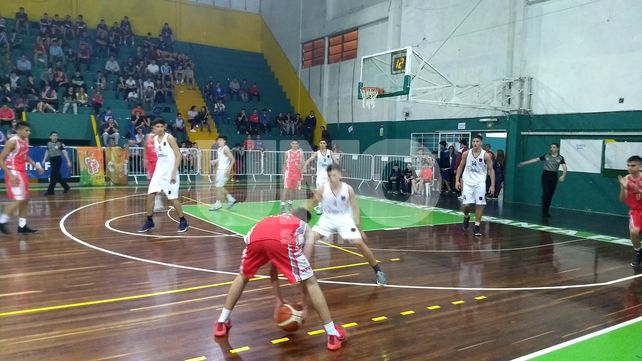 Santa Fe venció a Corrientes y se metió en las semifinales del Argentino U15