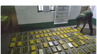 La carga de drogas incautada en Ceres estaba acondicionada en cien panes de cocaína ocultos en la camioneta adquirida por la imputada