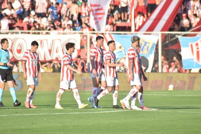 El plantel rojiblanco jugará dos amistosos esta semana.
