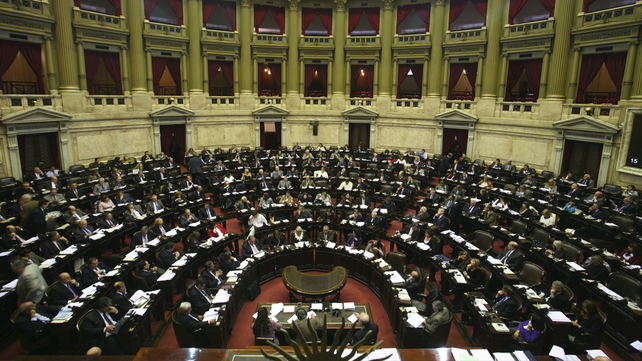 Con reclamos al Estado y la Justicia, Diputados homenajearon a Micaela García