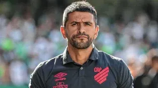 Lucho González es nuevo director técnico de Athletico Paranaense.