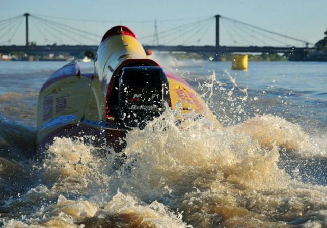 La F1 Powerboat trae su adrenalina a las aguas de la Setúbal
