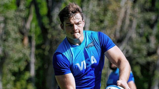 El lock rafaelino Pedro Rubiolo ocupará un lugar en el banco de suplentes ante Sudáfrica.