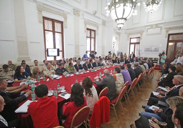 Se realizó en Santa Fe la segunda reunión del Gabinete de Emergencia de la Nación