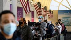 Estados Unidos confirmó que solo admitirá el ingreso de extranjeros que tengan las vacunas aprobadas por la Organización Mundial de la Salud (OMS). Estados Unidos confirmó que solo admitirá el ingreso de extranjeros que tengan las vacunas aprobadas por la Organización Mundial de la Salud (OMS).