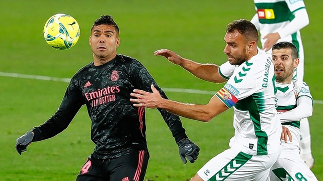 Real Madrid no pudo con el Elche y cortó su racha ganadora de seis partidos consecutivos. Fue empate 1-1.