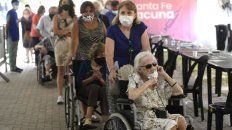 en imagenes: comenzo la vacunacion a mayores de 90 anos en la ex rural en imagenes: comenzo la vacunacion a mayores de 90 anos en la ex rural