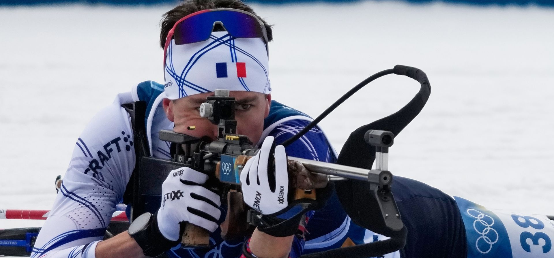 El francés Quentin Fillon Maillet dispara durante la carrera individual masculina de biatlón de 20 kilómetros en los Juegos Olímpicos de Invierno de 2026, en Anterselva, Italia, el martes 10 de febrero de 2026. (Foto AP/Bernat Armangue) El francés Quentin Fillon Maillet dispara durante la carrera individual masculina de biatlón de 20 kilómetros en los Juegos Olímpicos de Invierno de 2026, en Anterselva, Italia, el martes 10 de febrero de 2026. (Foto AP/Bernat Armangue)