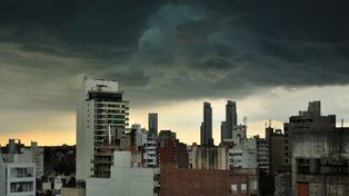 Lanzan un alerta meteorológico por tormentas fuertes y caída de granizo en el sur de Santa Fe