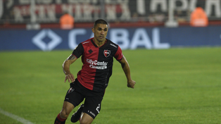 Gustavo Velázquez llegará a sus primeros 100 cotejos en Newells.