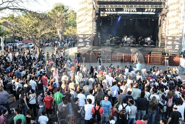 La primavera tuvo su gran fiesta a puro rock en la Costanera
