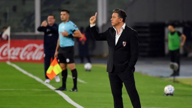 Dos viejos rivales en el horizonte de River, de cara a la pretemporada