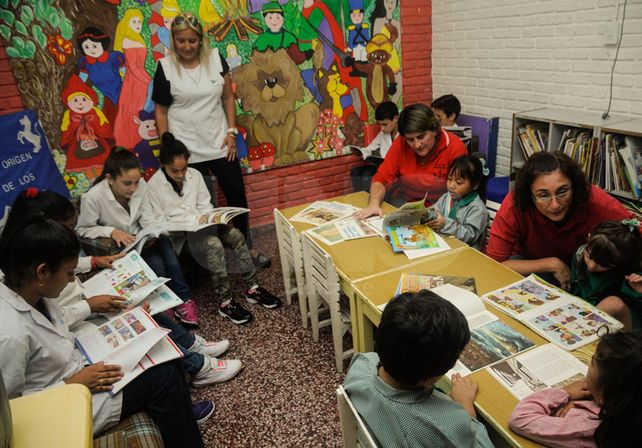 Un trabajo esencial. Intervienen desde el ámbito pedagógico. UNO de Santa Fe / Mauricio Centurión