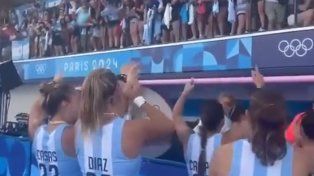 Las Leonas festejaron su triunfo ante Sudáfrica al ritmo de Muchachas, el hit del hockey en los Juegos Olímpicos.