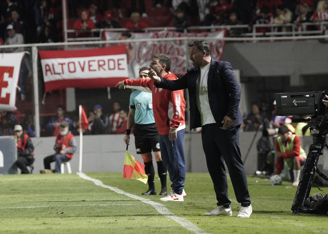 Cristian Fabbiani mostró conceptos claros luego de la visita de Newells a Santa Fe