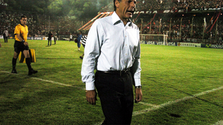 Miguek Russo en 2006 cuando era entrenador de Vélez y lo enfrentó en la Copa Libertadires.