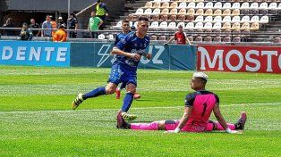 Martín Río marcó el gol de la victoria para Quilmes.