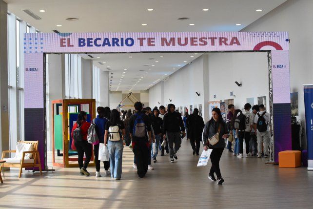 Exitosa edición del Becario Te Muestra