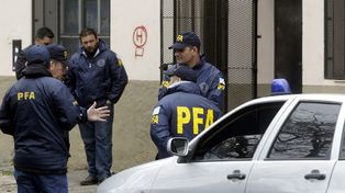 Detuvieron a cinco gendarmes en medio de un robo en Buenos Aires
