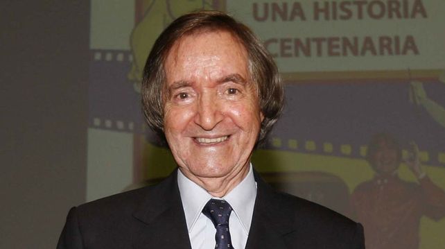 Los 93 de Carlitos Balá: festejo íntimo y contacto en Facebook con sus fans