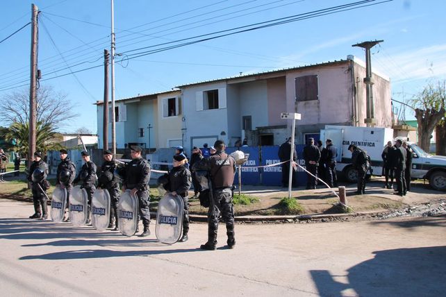 barrio. Roberto Vecino y su ex esposa vivían casi pegados en un complejo Fonavi. Los hijos residían con la madre.