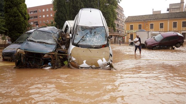 Valencia: más de 50 muertos en el marco de devastadoras inundaciones