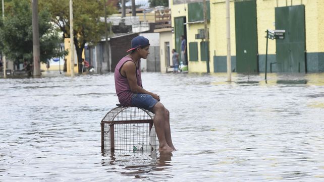 Un muerto y más de 400 evacuados a raíz del temporal en el norte bonaerense