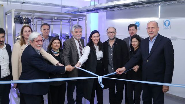 Peirano llegó a Rosario para participar del lanzamiento de cinco start up en el Instituto de Procesos Biotecnológicos y Químicos (Iprobyq)